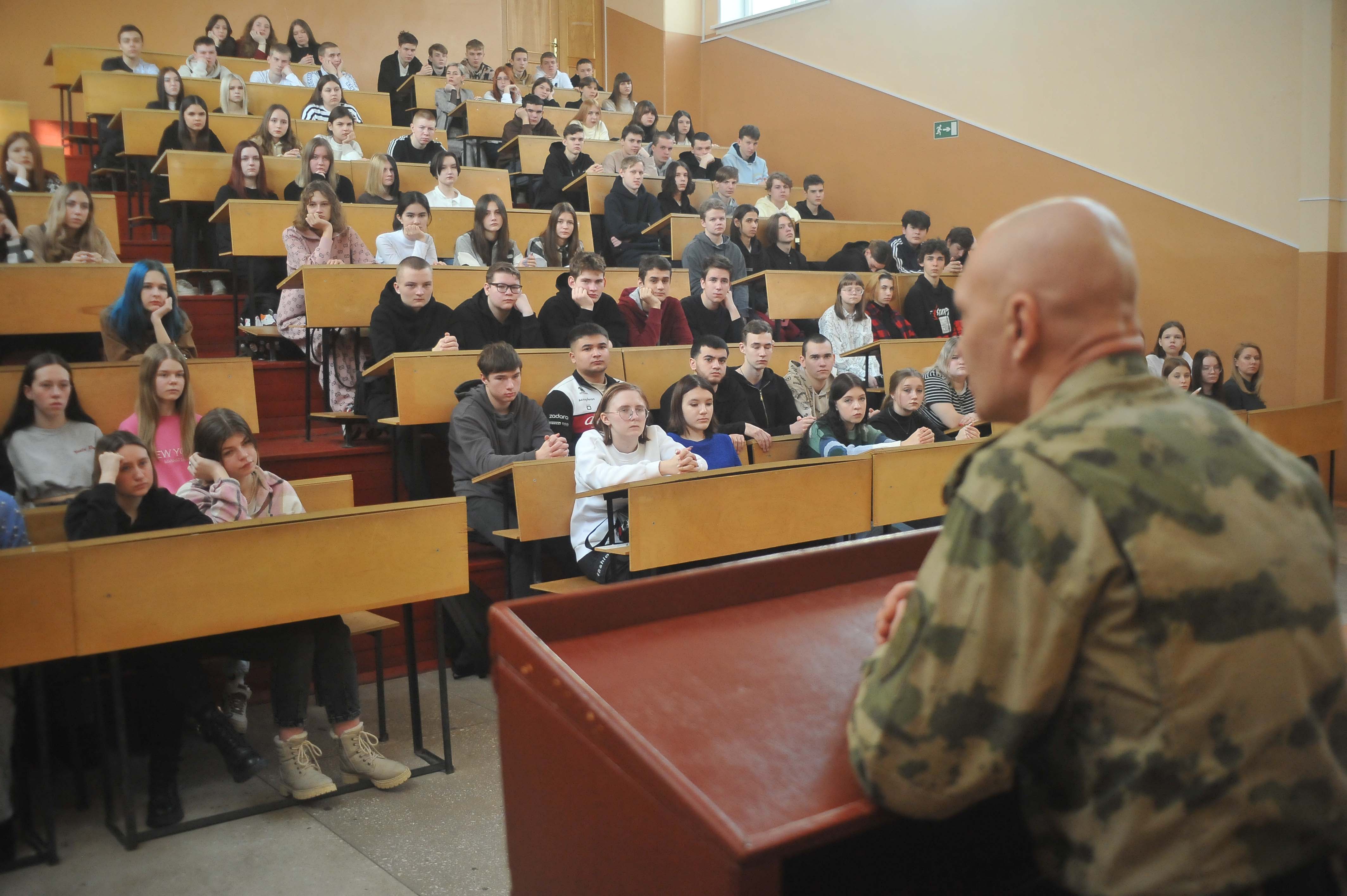 Имеет ли право на налоговую социальную льготу работающий студент | svoya-pekarnya.ru