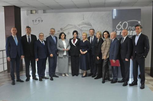 60 лет ТИХМу