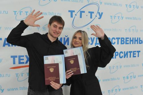 Вручение дипломов выпускникам колледжа Тамбов