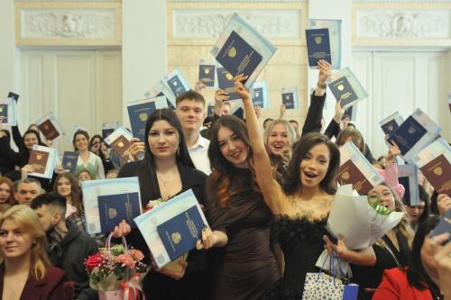 Вручение дипломов выпускникам колледжа Тамбов